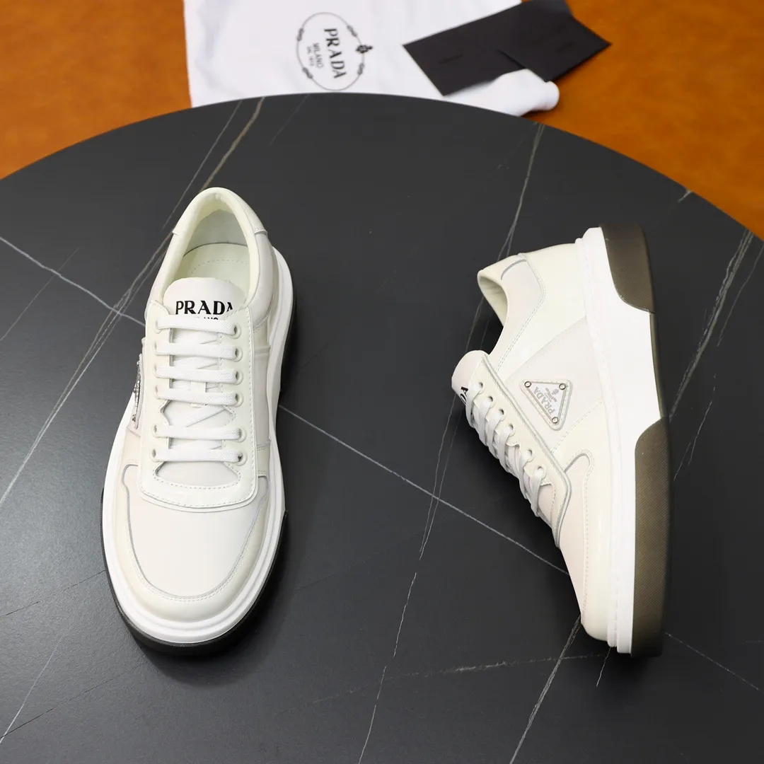 Factory price: 720 top original order Brand: PRADA (Prada) Standard code: Men's size 38/44 (45 can be customized) Grade: Same as the official website Material: Original cowhide, cowhide lining, original combination two-color wear-resistant soft outsole Style category: casual sports version, young fashion, European and American trend, British style Color: actual picture color